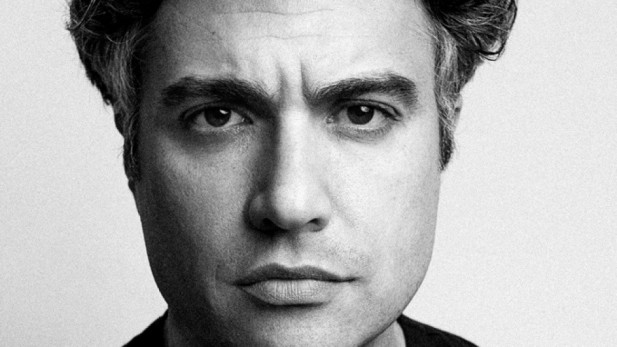 jaime-camil-toma-la-estafeta-de-manolo-fbregas-en-broadway
