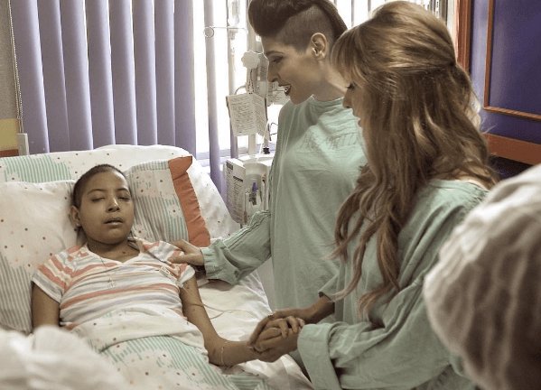 reportan-la-muerte-de-la-fan-de-ha-ash-a-quien-cantaron-en-hospital reportan-la-muerte-de-la-fan-de-ha-ash-a-quien-cantaron-en-hospital